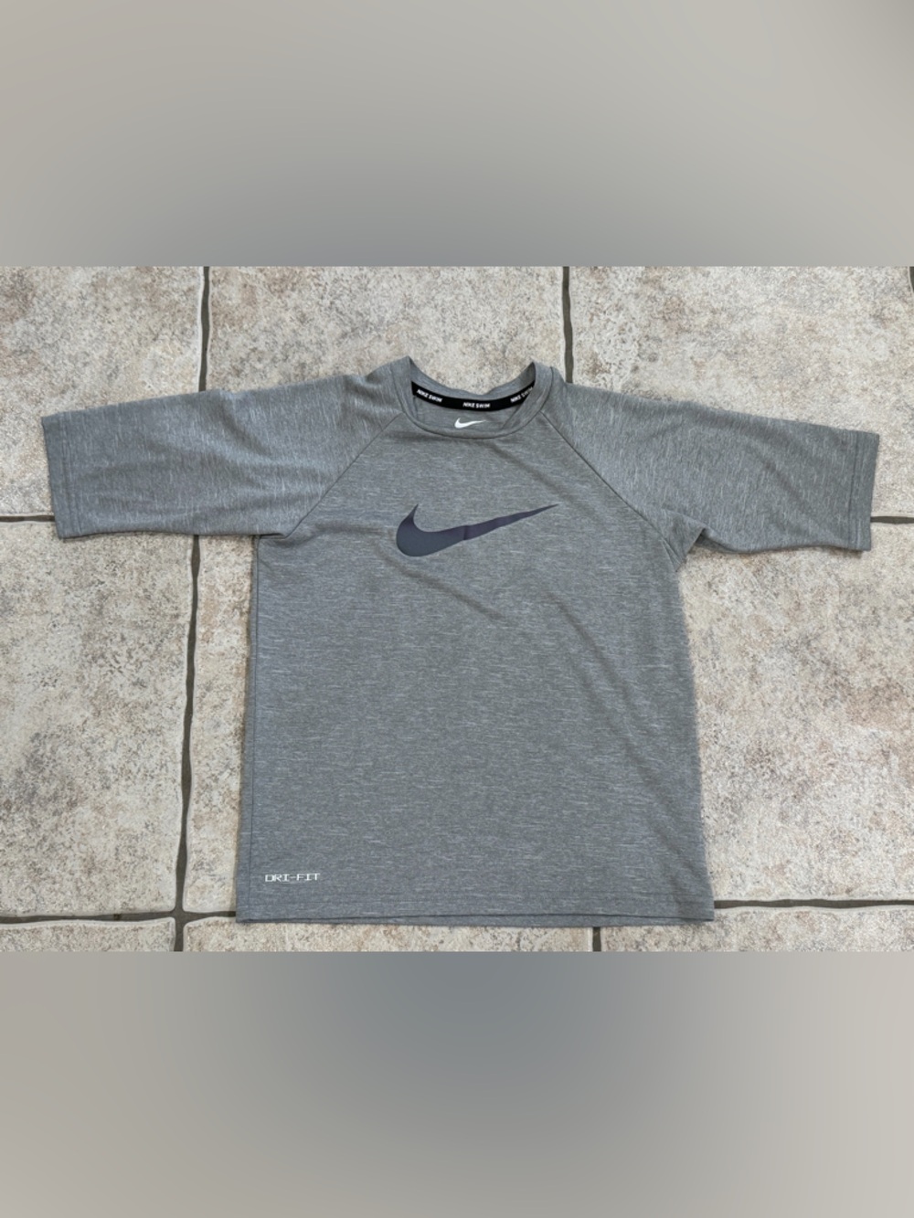 Nike Kids' Gray Dri-FIT Short Sleeve Swim Shirt size small